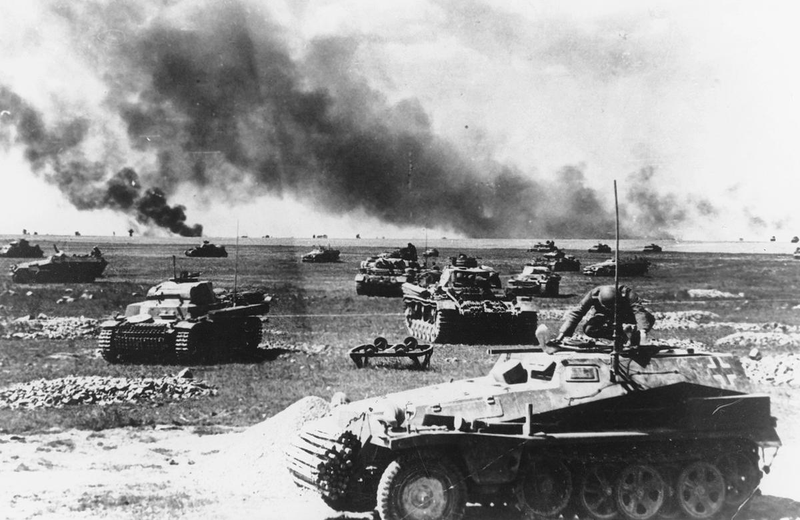 Illustration for article titled La
increíble historia del KV-2, el solitario tanque ruso que detuvo al ejército
nazi